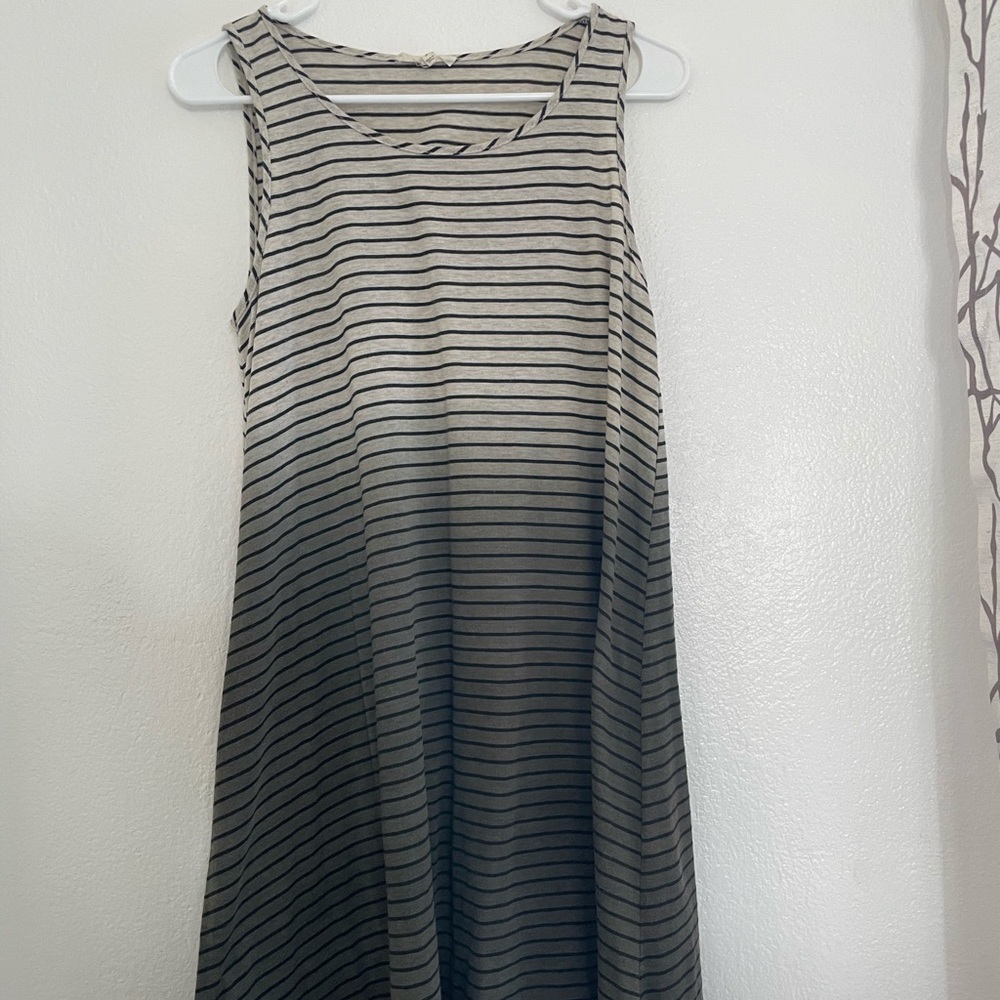 B&W ombré dress - “Mystree” brand